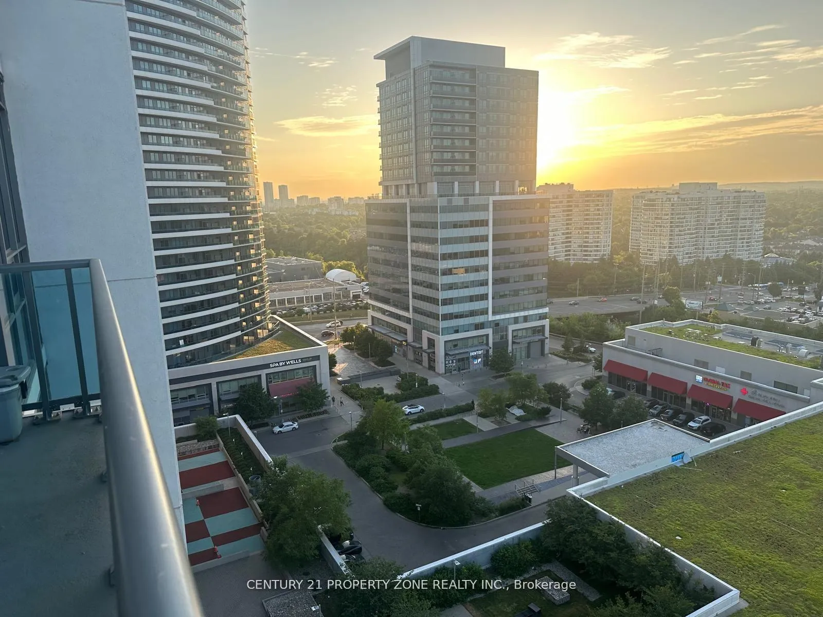 Photo 20 of Unit 1502, 7167 Yonge Street, Markham, Thornhill — HOMEH