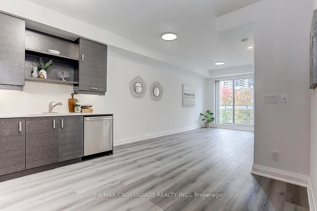 Photo 7 of Unit 310, 8228 Birchmount Road, Markham, Unionville — HOMEH