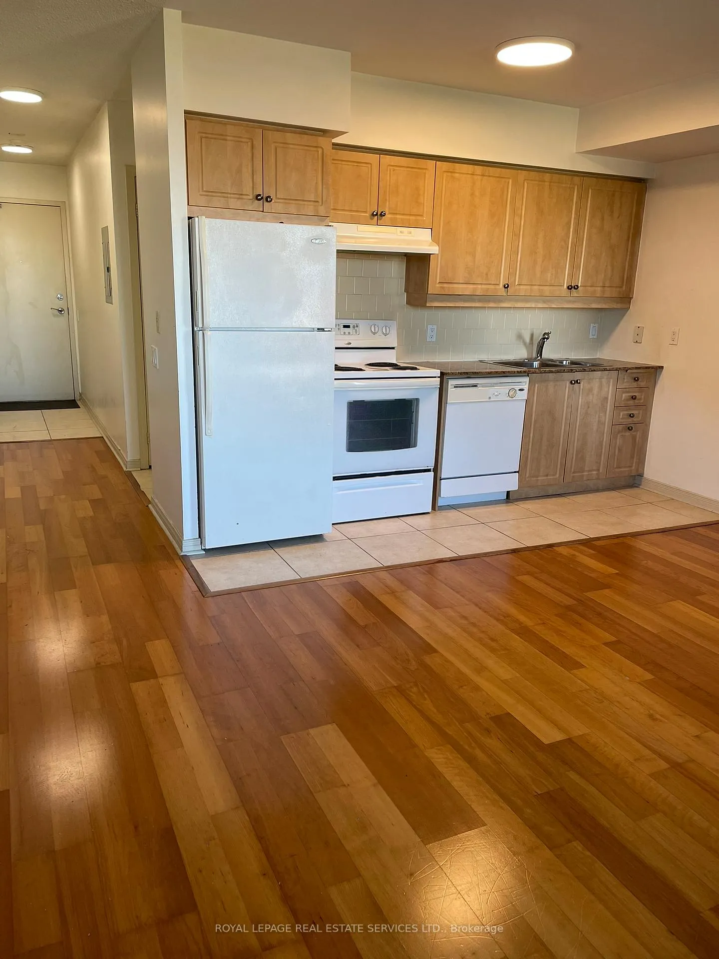 Photo 4 of Unit 616, 455 Rosewell Avenue, Toronto, Lawrence Park North — HOMEH