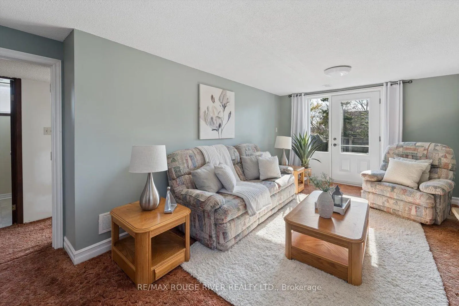 Photo 21 of 672 Pleasant Street, Pickering, Bay Ridges — HOMEH