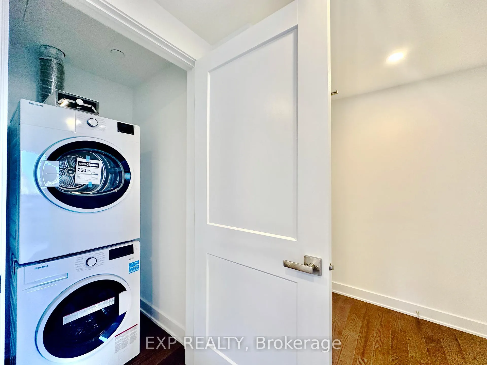 Photo 6 of Unit 1301, 340 Queen Street, Ottawa, Ottawa Centre — HOMEH