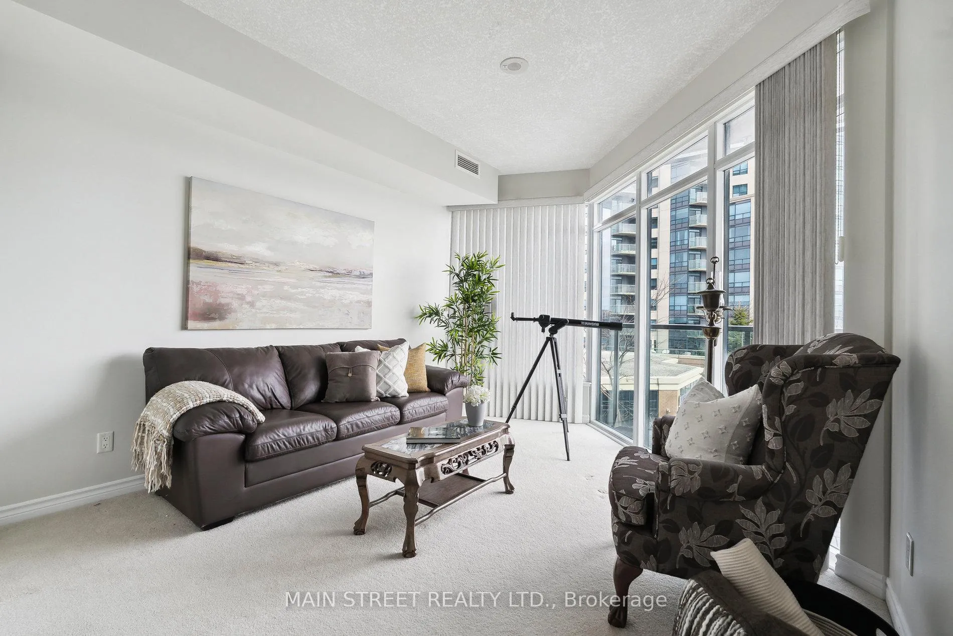 Photo 10 of Unit 406, 37 Ellen Street, Barrie, Lakeshore — HOMEH