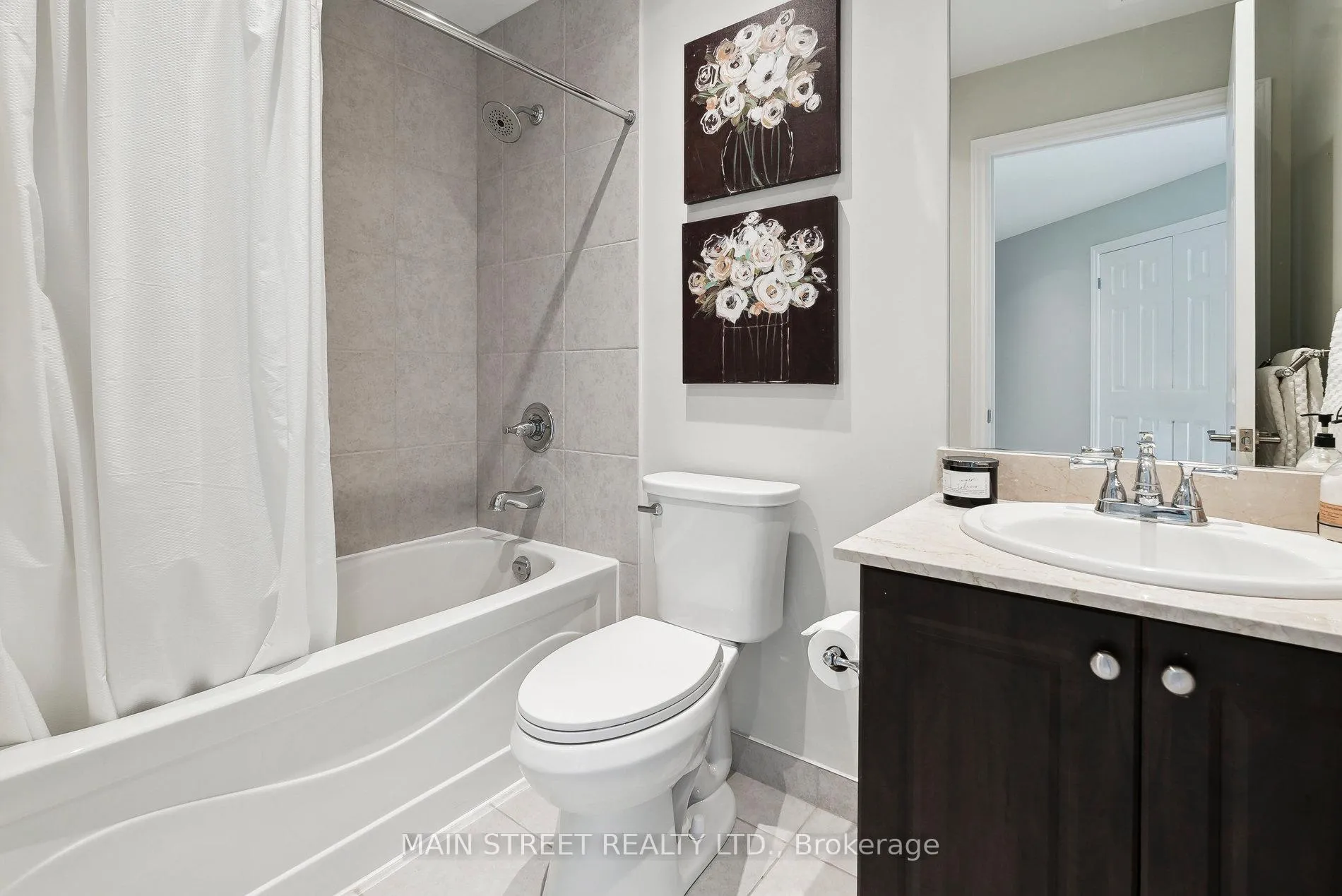 Photo 11 of Unit 406, 37 Ellen Street, Barrie, Lakeshore — HOMEH