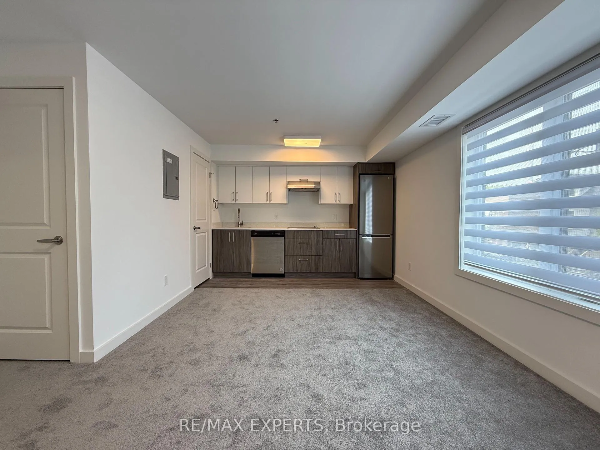 Front of Unit 204, 45 Connaught Avenue