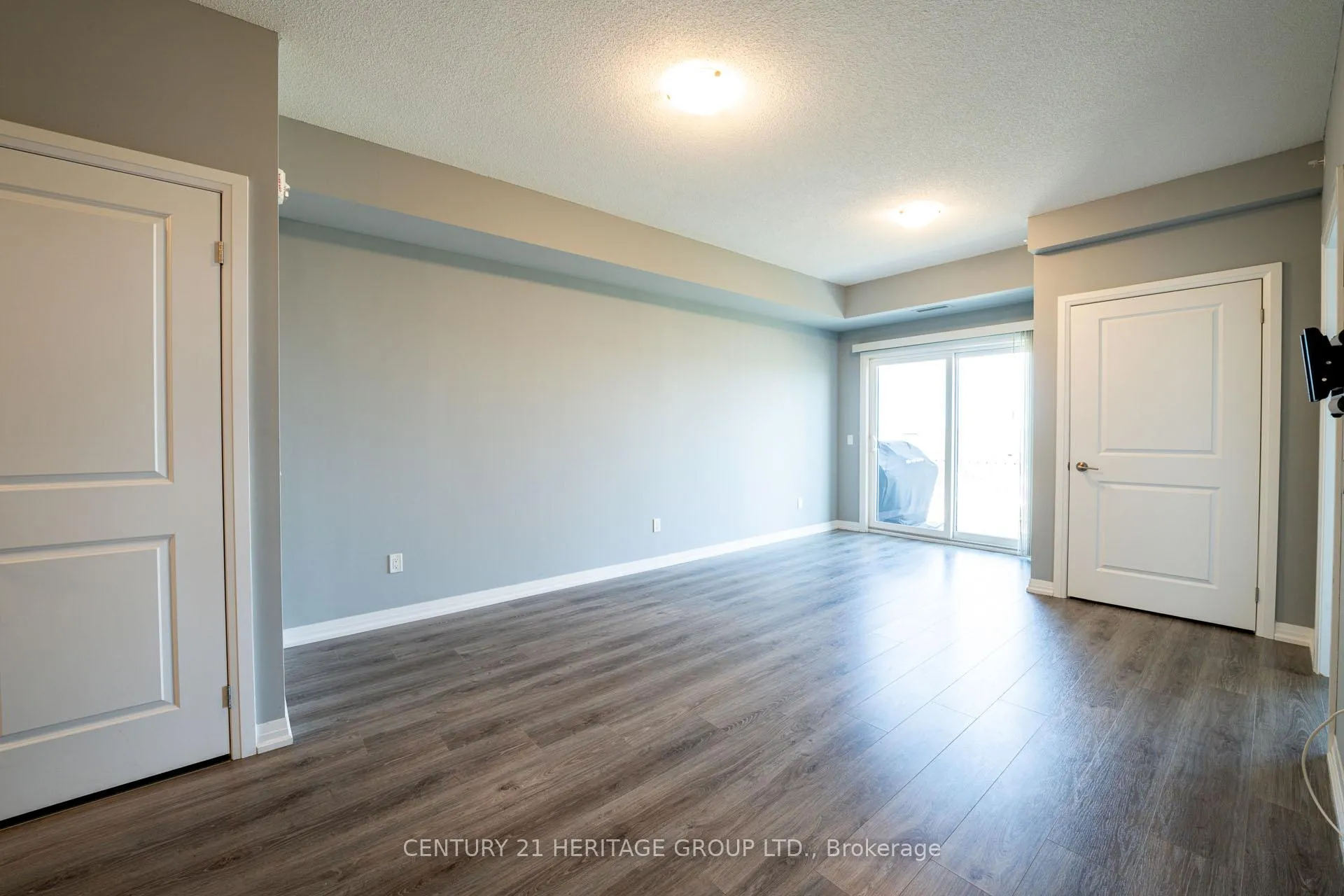 Photo 11 of Unit 607, 295 Cundles Road, Barrie, Alliance — HOMEH