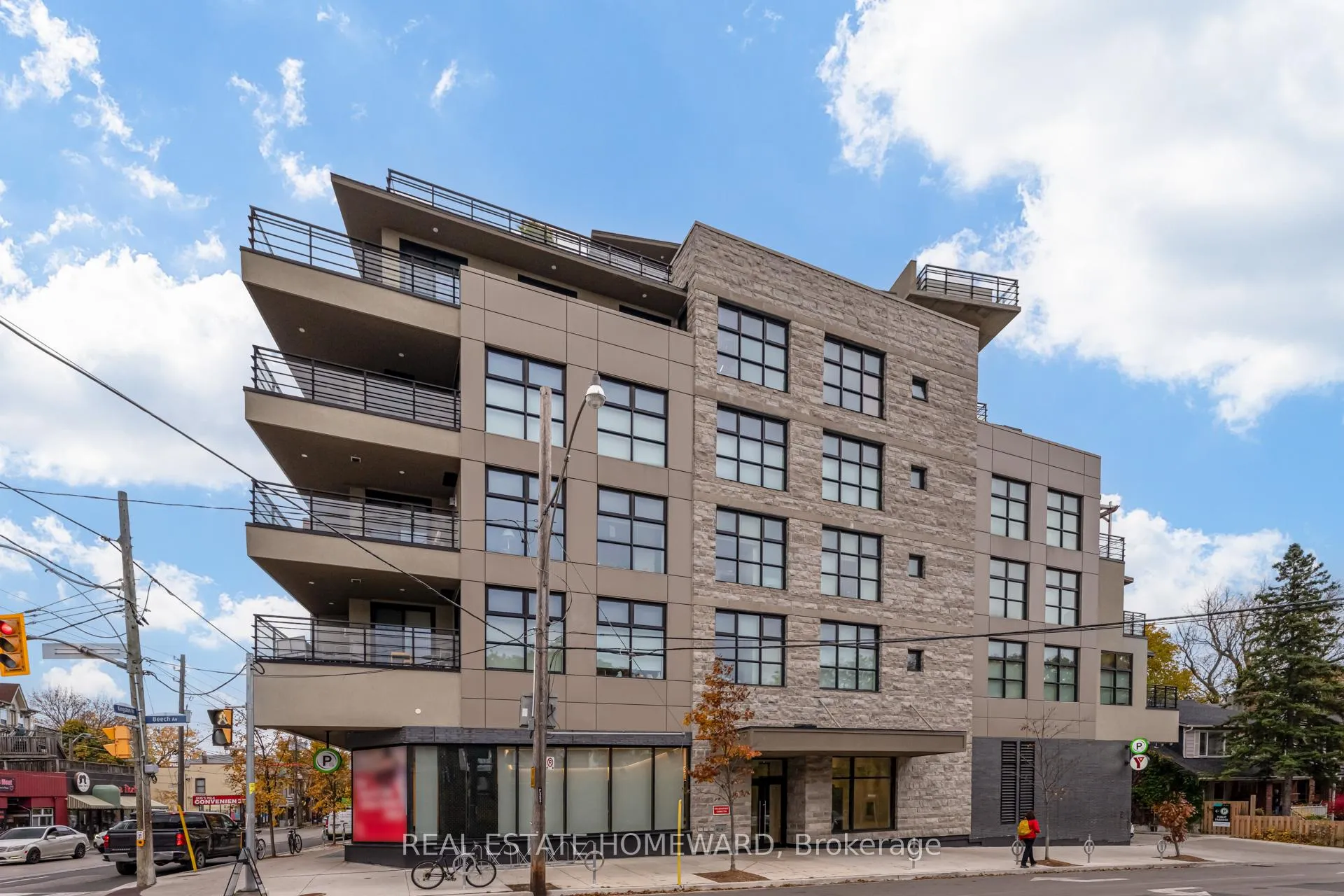 Front of Unit 219, 365 Beech Avenue