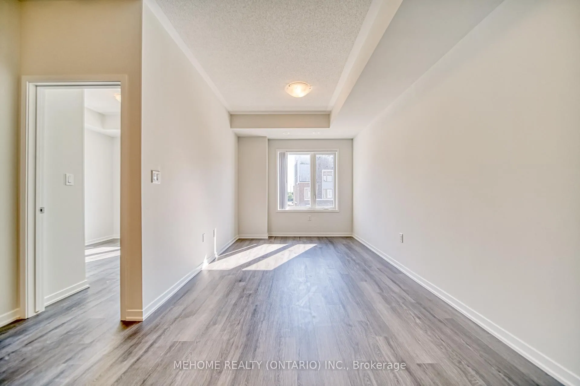 Photo 14 of Unit 254, 121 Honeycrisp Crest Way, Vaughan, Vaughan Corporate Centre — HOMEH