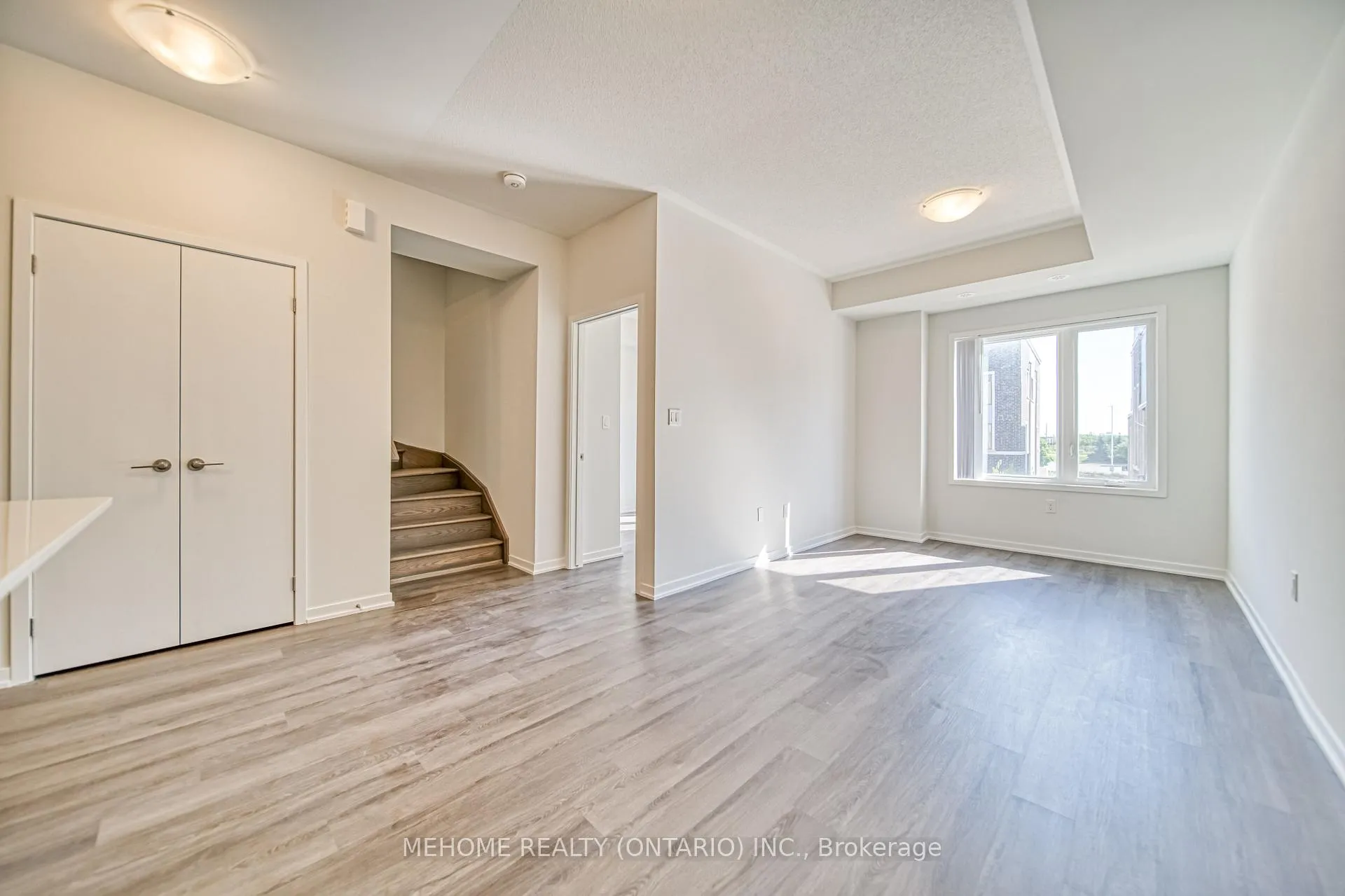 Photo 15 of Unit 254, 121 Honeycrisp Crest Way, Vaughan, Vaughan Corporate Centre — HOMEH