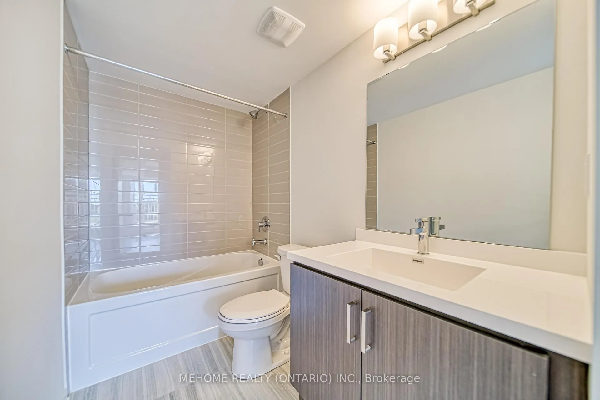 Photo 25 of Unit 254, 121 Honeycrisp Crest Way, Vaughan, Vaughan Corporate Centre — HOMEH