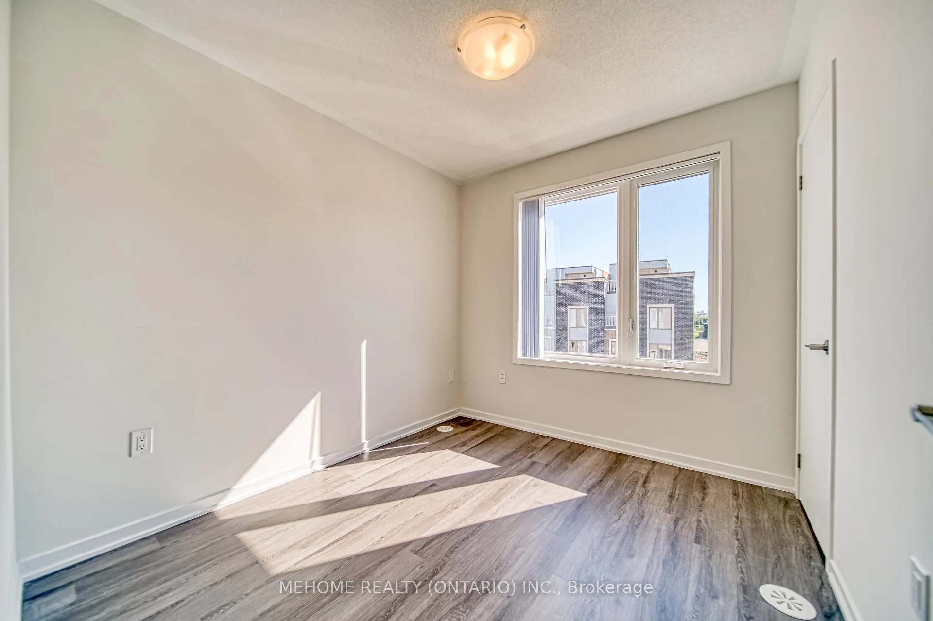 Photo 27 of Unit 254, 121 Honeycrisp Crest Way, Vaughan, Vaughan Corporate Centre — HOMEH