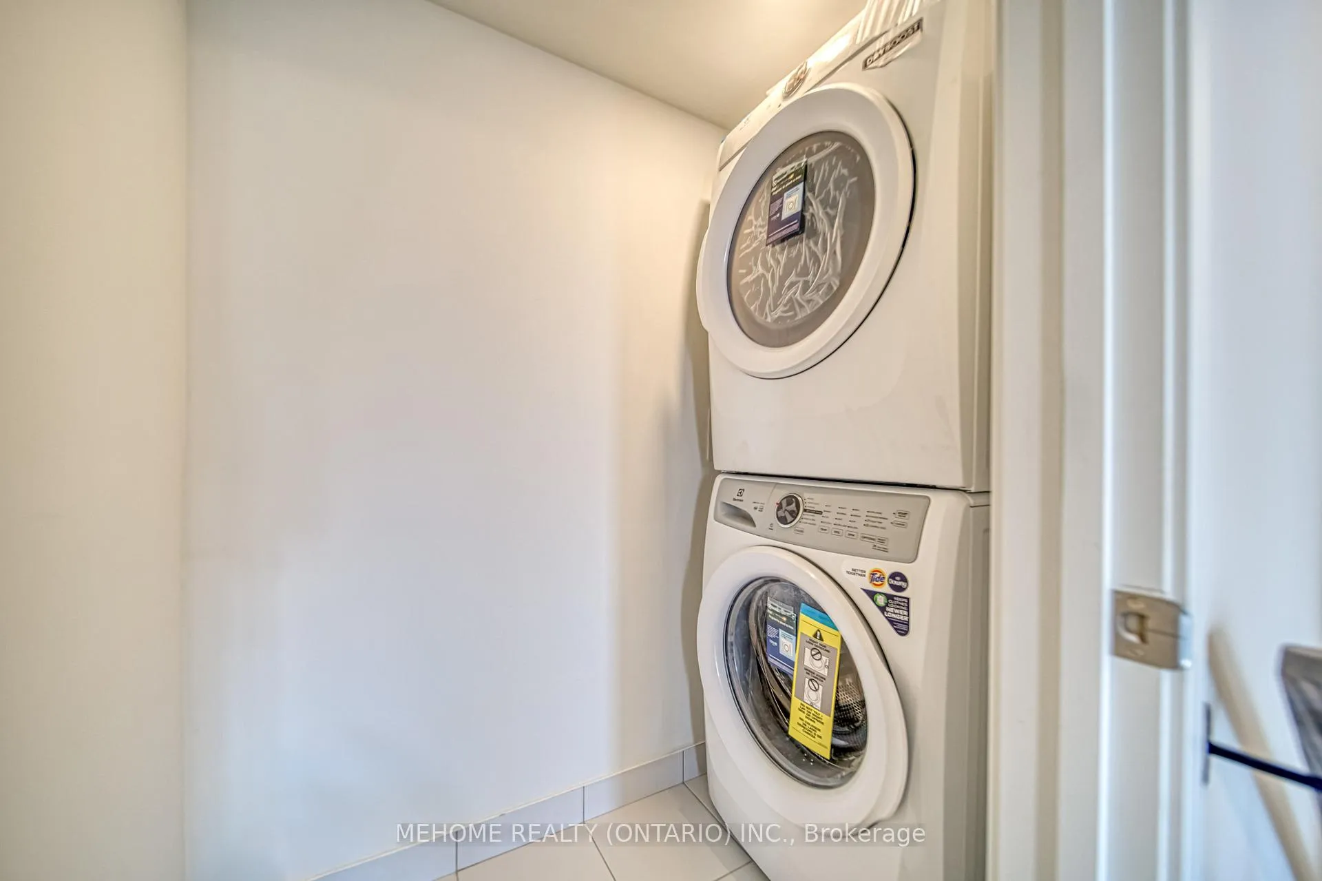 Photo 29 of Unit 254, 121 Honeycrisp Crest Way, Vaughan, Vaughan Corporate Centre — HOMEH
