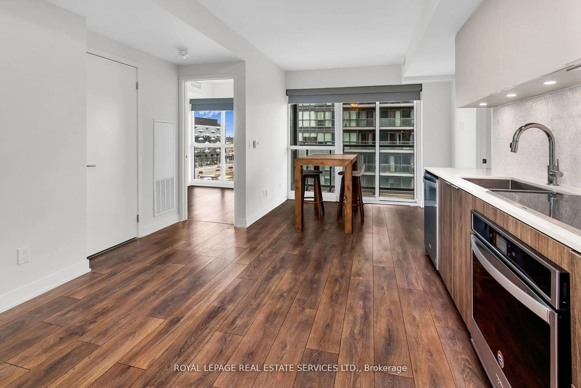 Photo 3 of Unit 1003, 2 Sonic Way, Toronto, Flemingdon Park — HOMEH