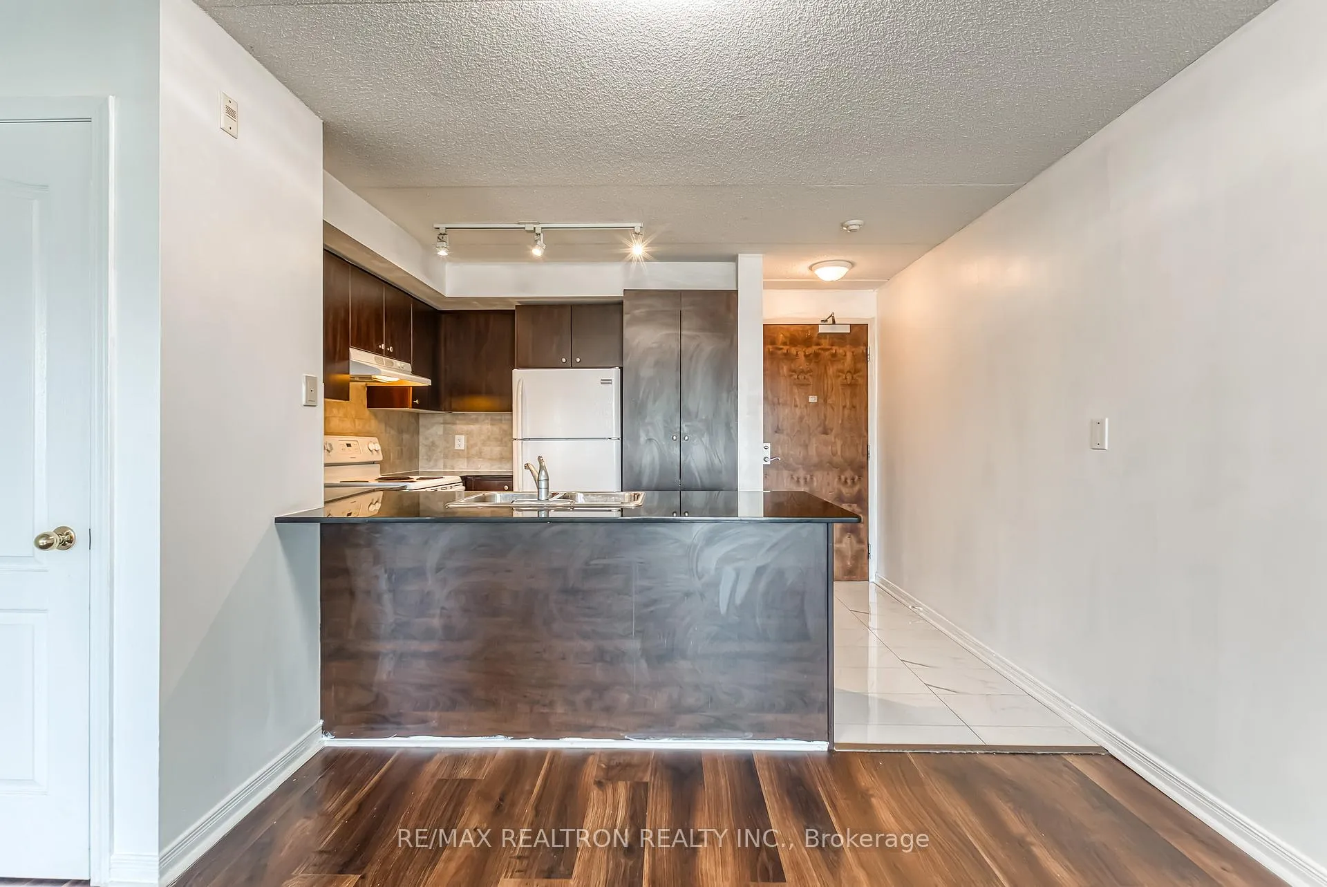 Photo 10 of Unit 310, 4600 Steeles Avenue E, Markham, Milliken Mills East — HOMEH