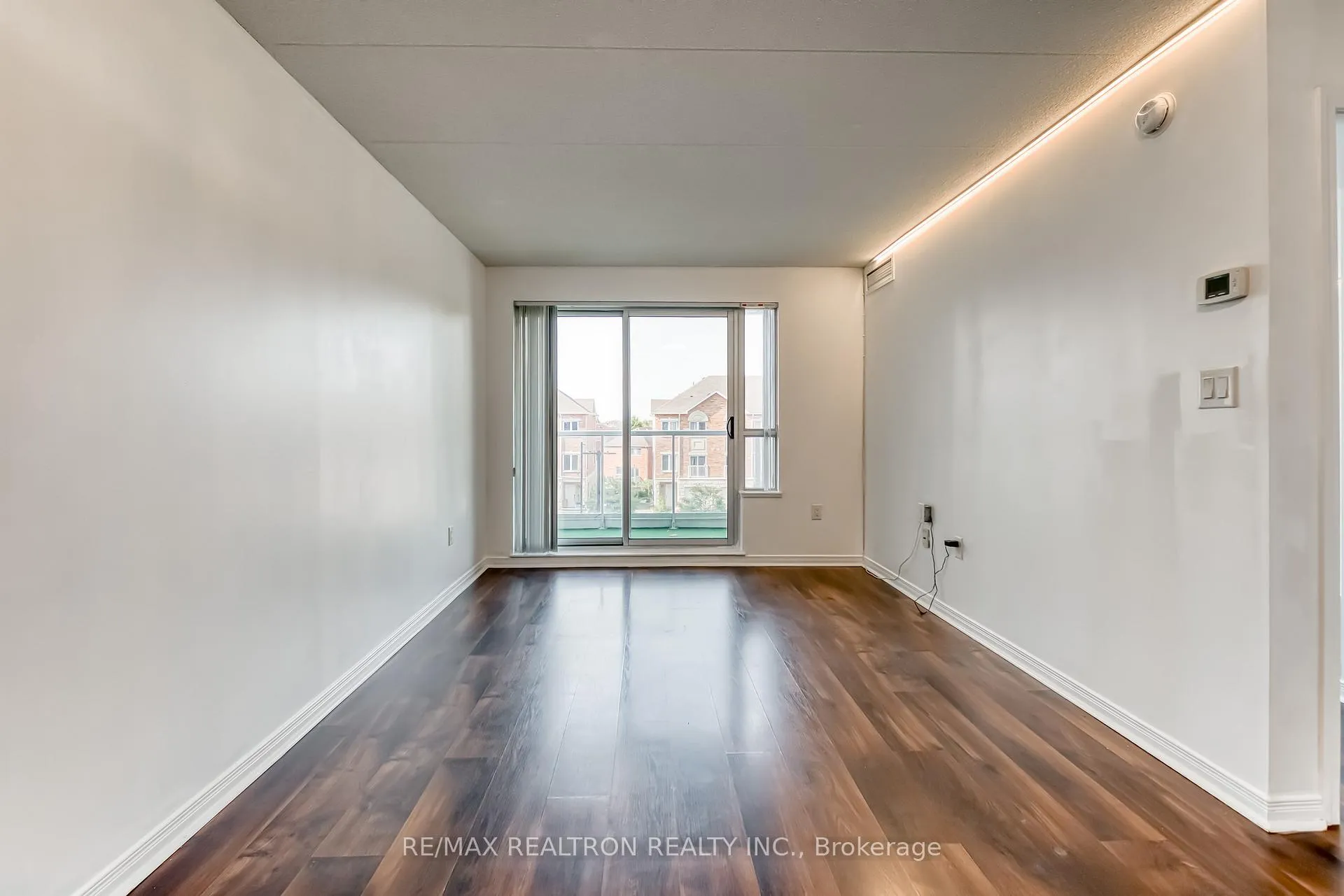 Photo 13 of Unit 310, 4600 Steeles Avenue E, Markham, Milliken Mills East — HOMEH