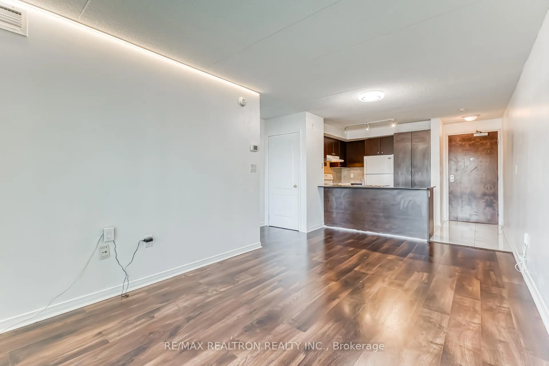 Photo 15 of Unit 310, 4600 Steeles Avenue E, Markham, Milliken Mills East — HOMEH
