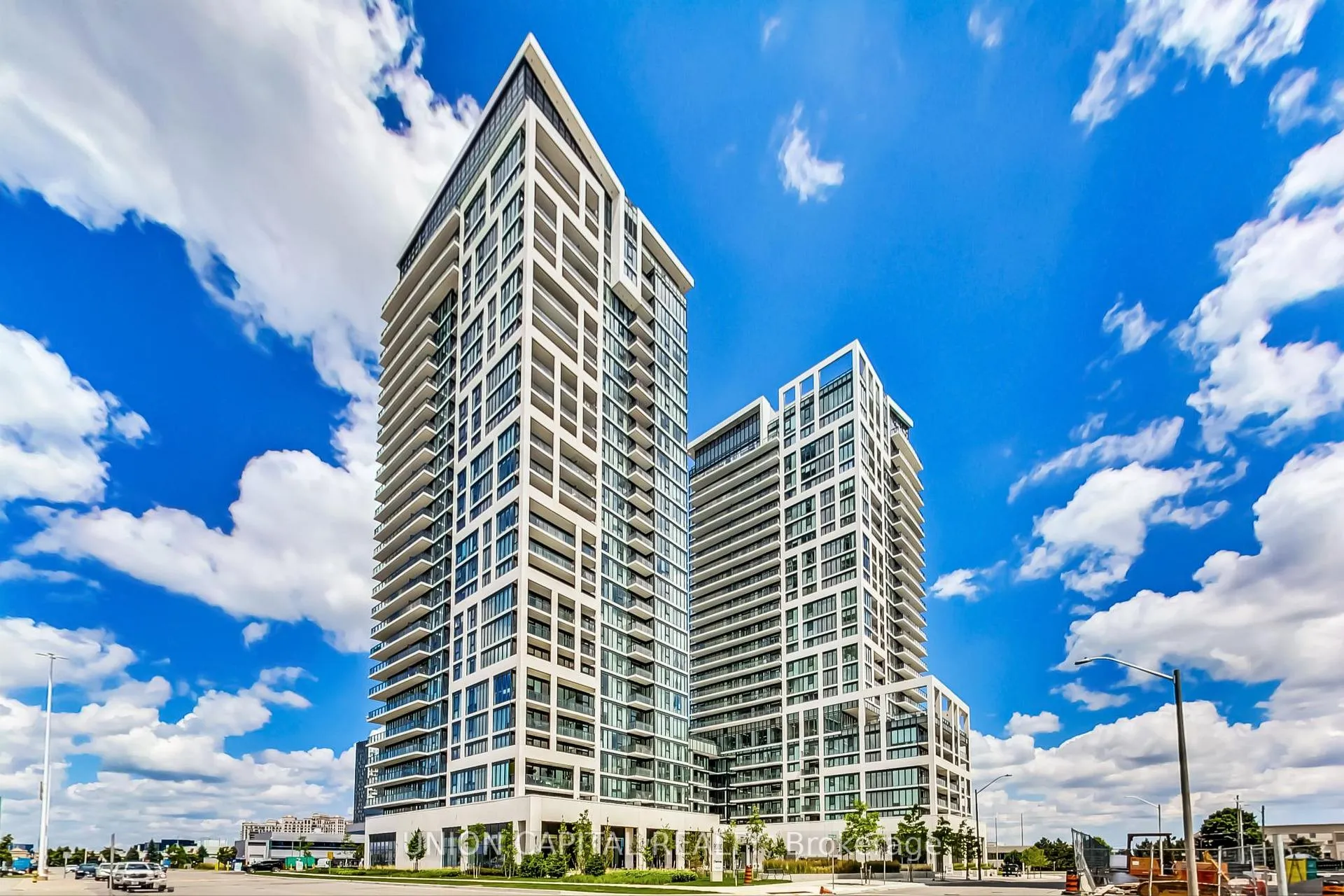 Front of Unit 1409, 9000 Jane Street