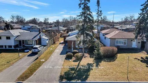 Photo 18 of 49 Dreyer Drive E, Ajax, South East — HOMEH