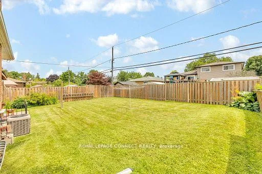 Photo 21 of 49 Dreyer Drive E, Ajax, South East — HOMEH