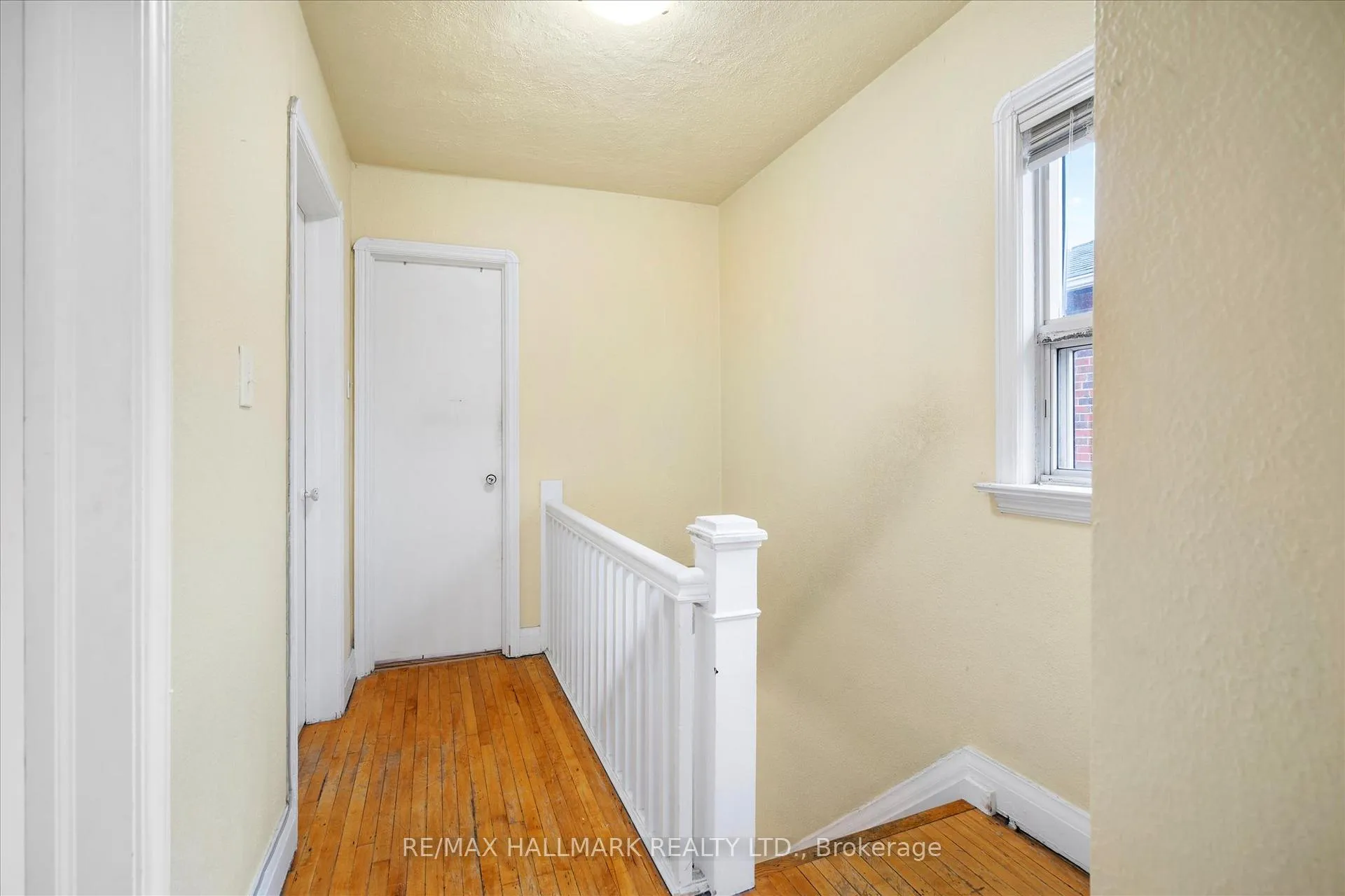 Photo 13 of 86 Thursfield Crescent, Toronto, Leaside — HOMEH