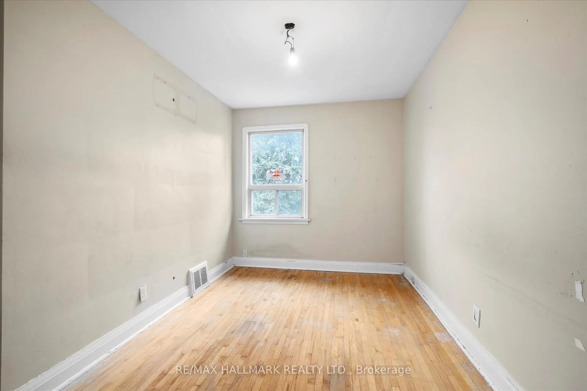 Photo 16 of 86 Thursfield Crescent, Toronto, Leaside — HOMEH