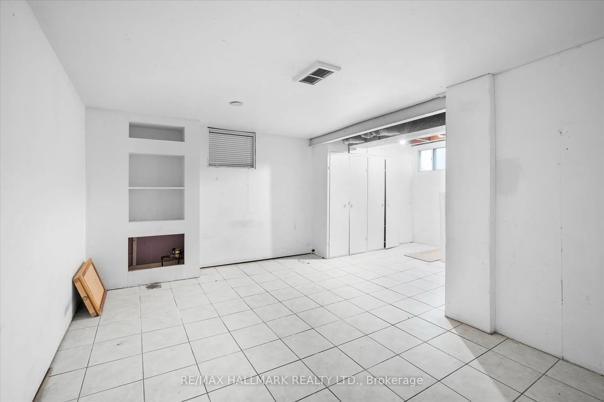 Photo 21 of 86 Thursfield Crescent, Toronto, Leaside — HOMEH