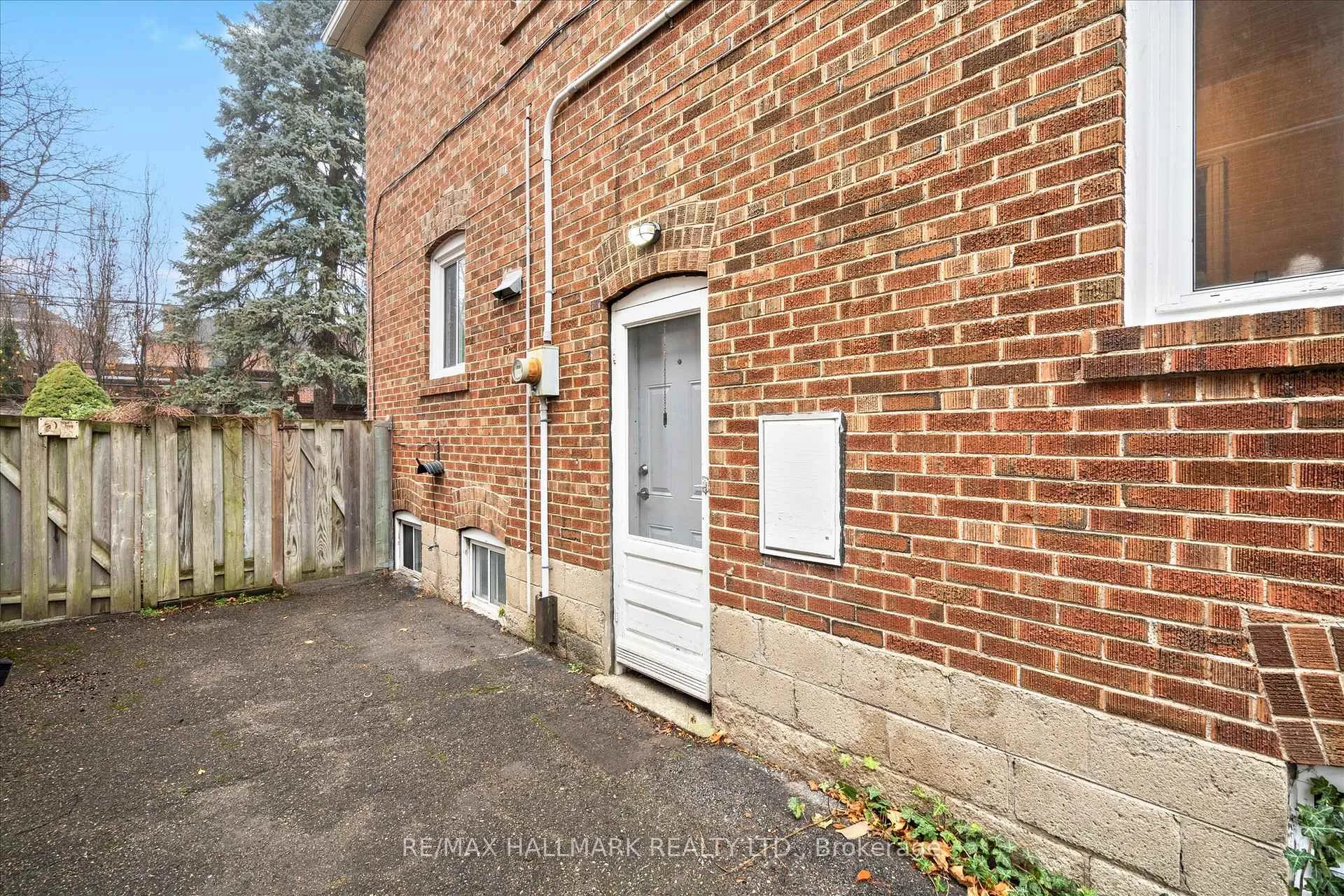 Photo 23 of 86 Thursfield Crescent, Toronto, Leaside — HOMEH