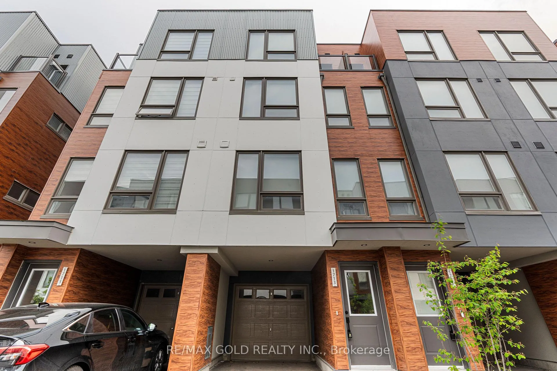 Photo 1 of 1713 Pleasure Valley Path, Oshawa, Samac — HOMEH