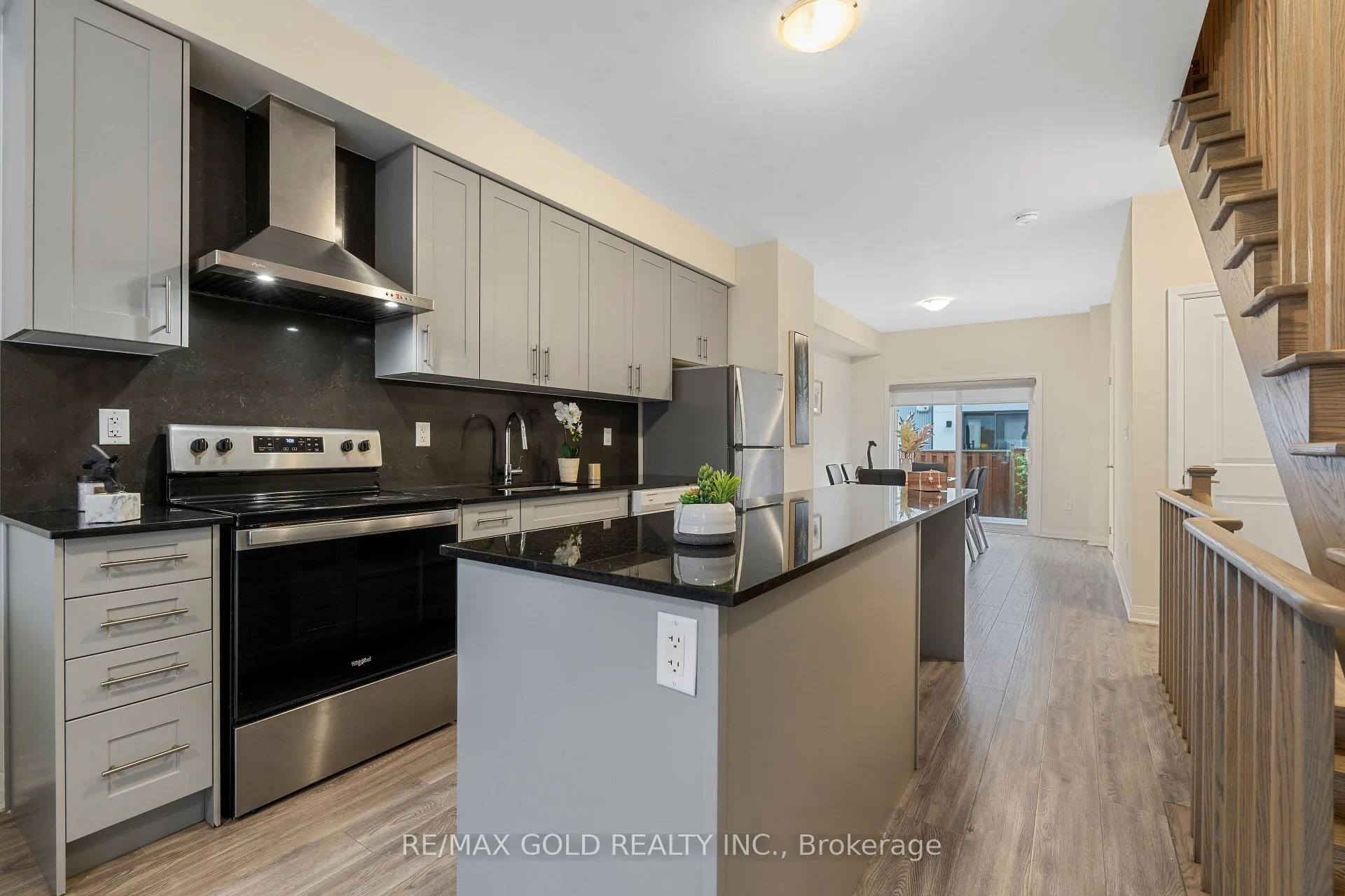 Photo 3 of 1713 Pleasure Valley Path, Oshawa, Samac — HOMEH