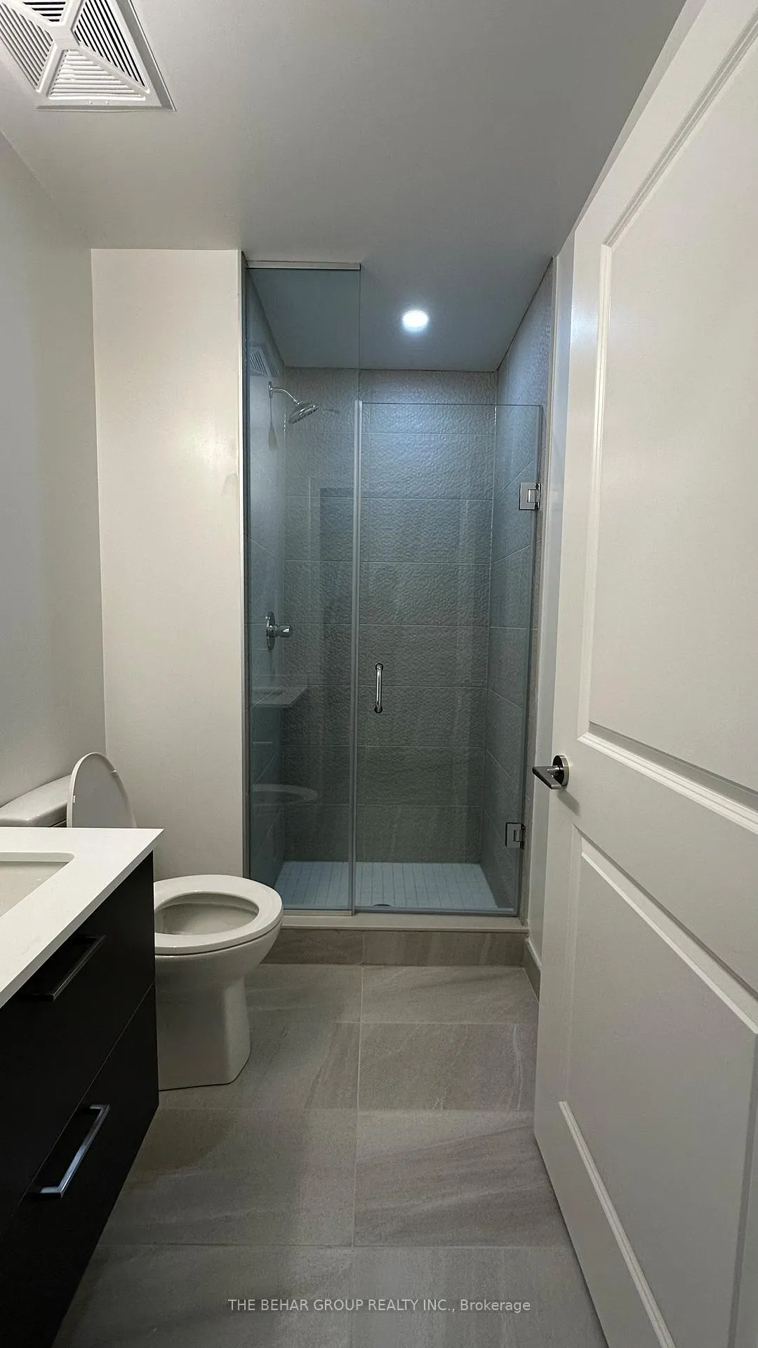 Photo 7 of Unit B-220, 50 Upper Mall Way, Vaughan, Brownridge — HOMEH