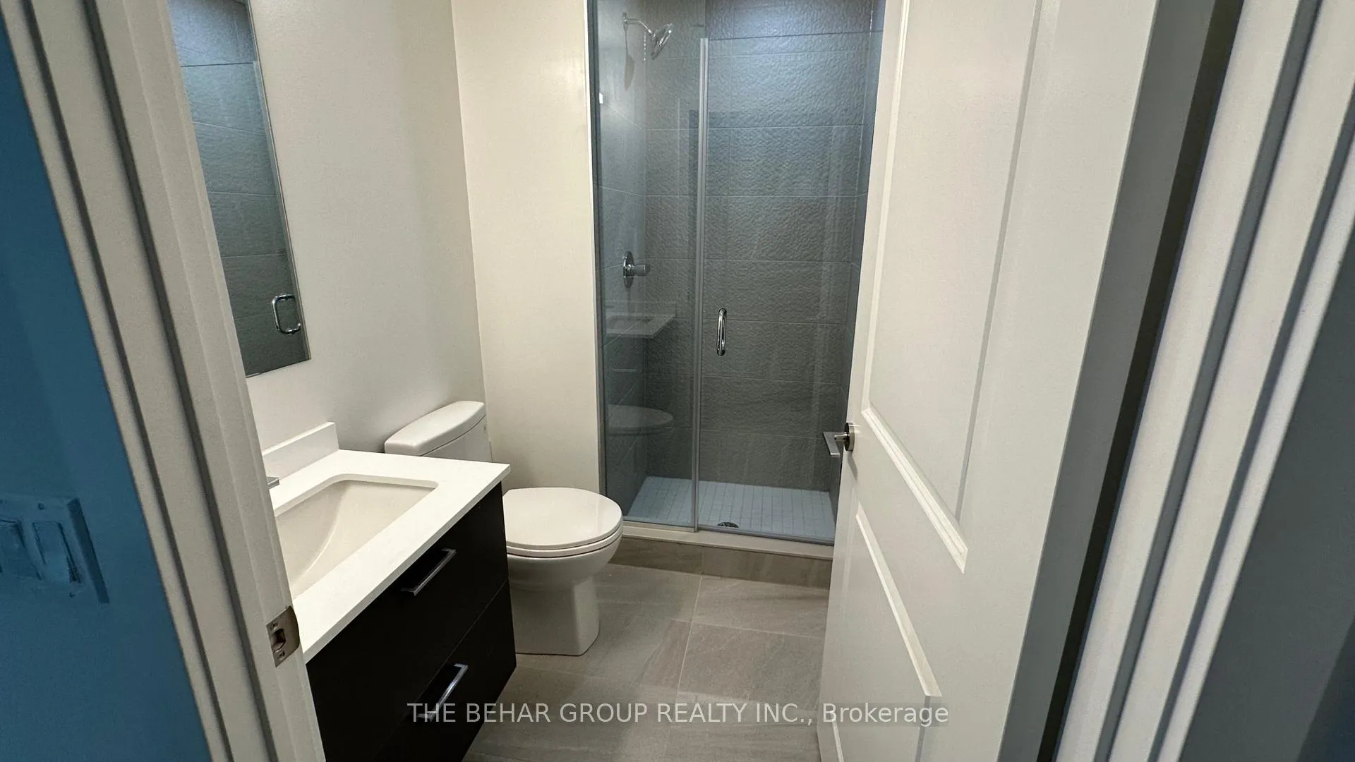 Photo 8 of Unit B-220, 50 Upper Mall Way, Vaughan, Brownridge — HOMEH