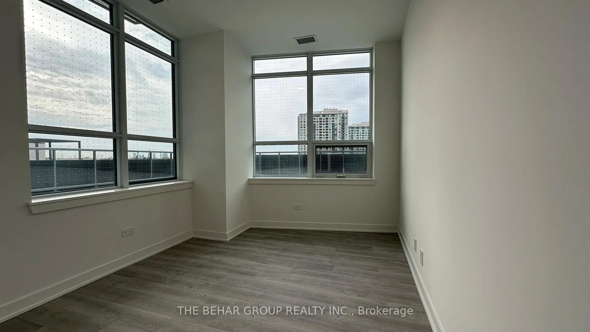 Photo 14 of Unit B-220, 50 Upper Mall Way, Vaughan, Brownridge — HOMEH