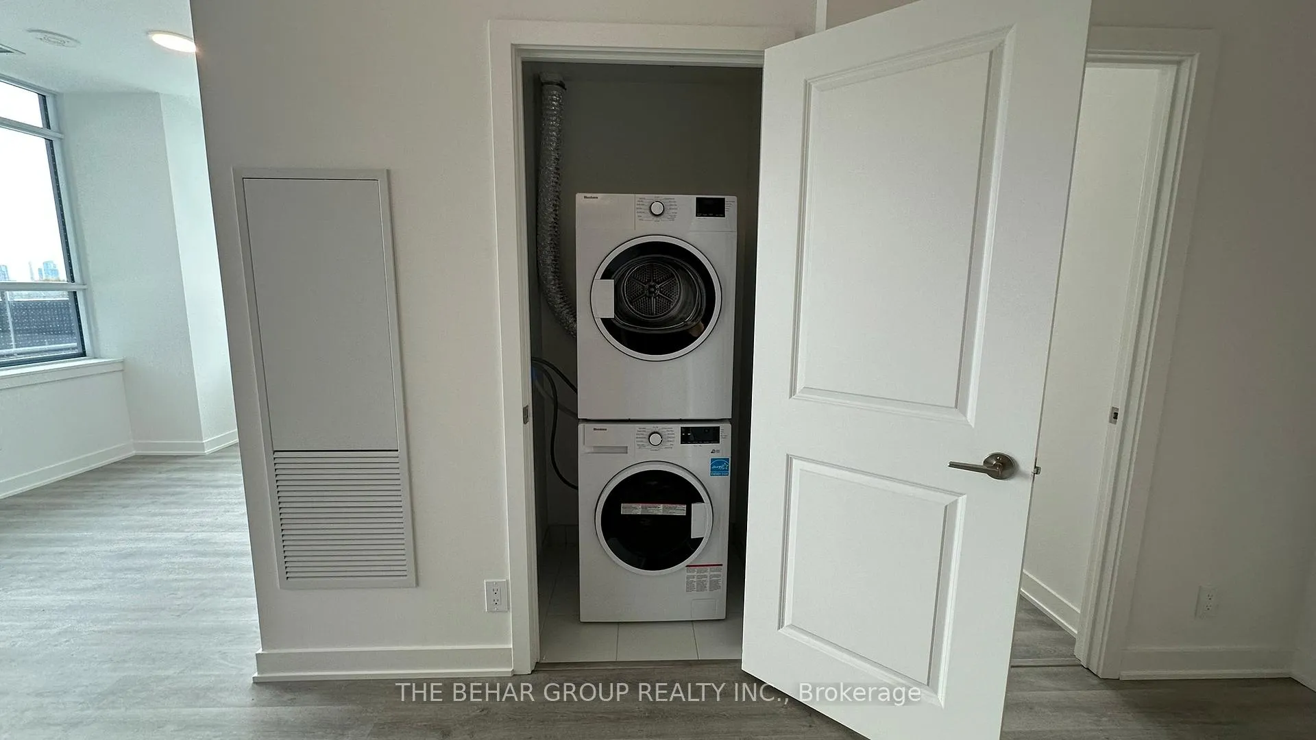 Photo 16 of Unit B-220, 50 Upper Mall Way, Vaughan, Brownridge — HOMEH