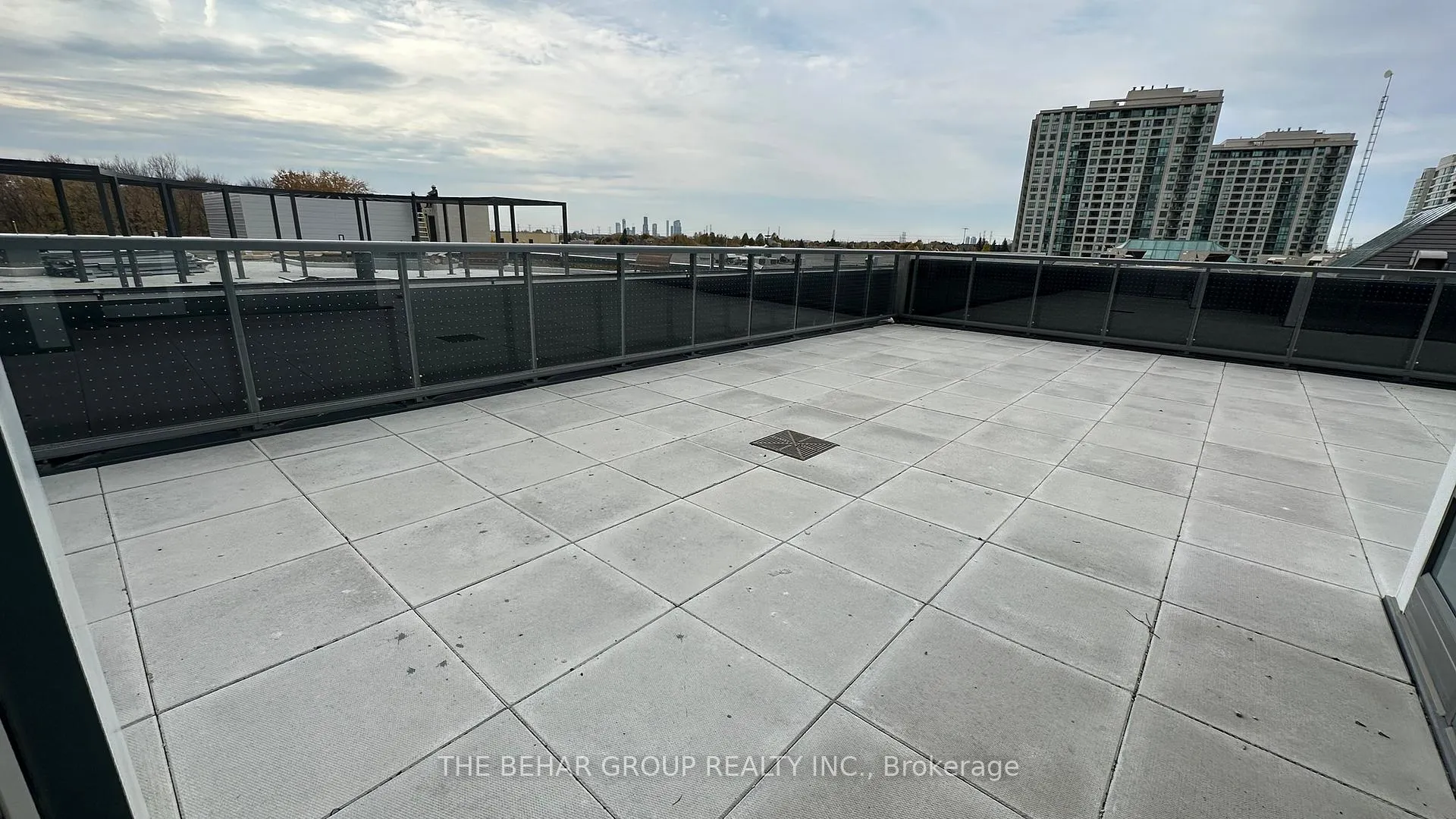 Photo 19 of Unit B-220, 50 Upper Mall Way, Vaughan, Brownridge — HOMEH