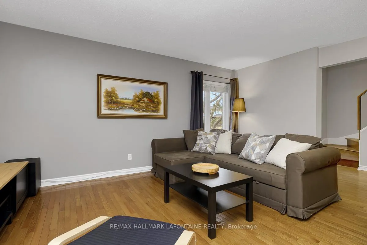 Photo 4 of 553 Apollo Way, Ottawa, Fallingbrook/Pineridge — HOMEH