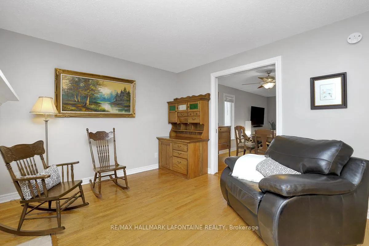 Photo 14 of 553 Apollo Way, Ottawa, Fallingbrook/Pineridge — HOMEH