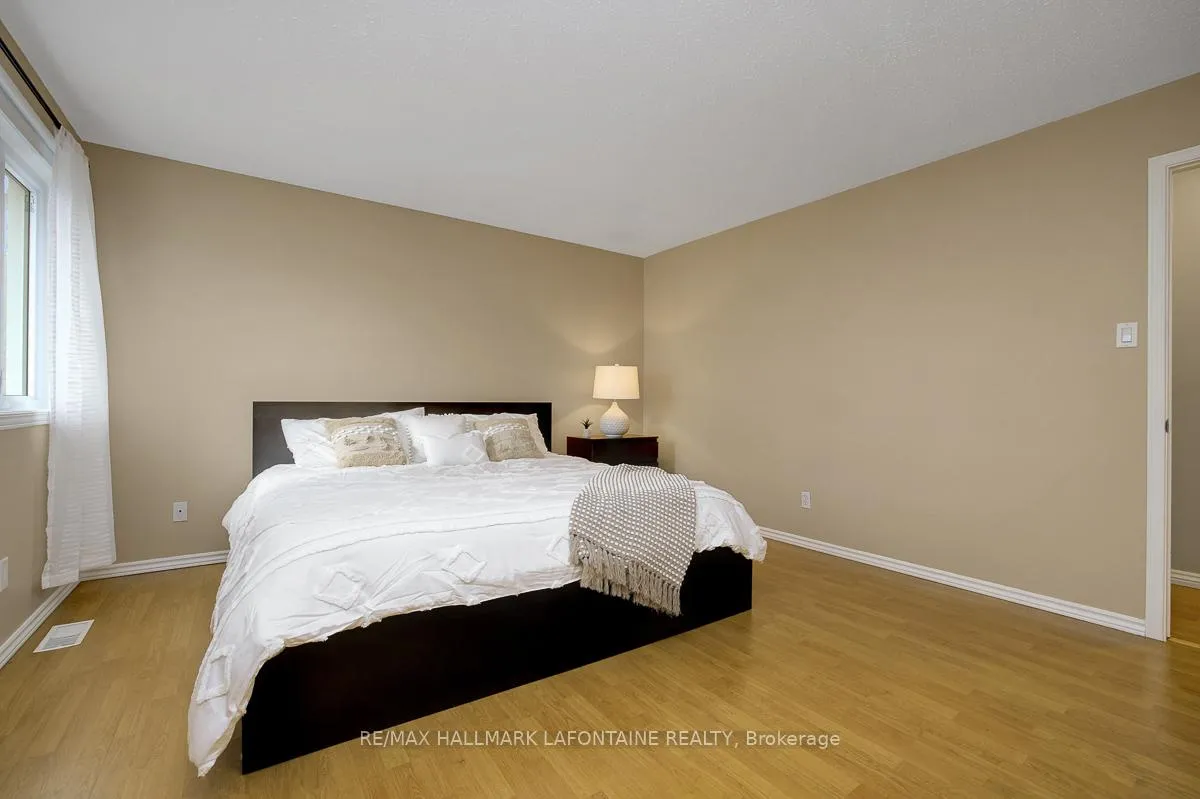Photo 22 of 553 Apollo Way, Ottawa, Fallingbrook/Pineridge — HOMEH