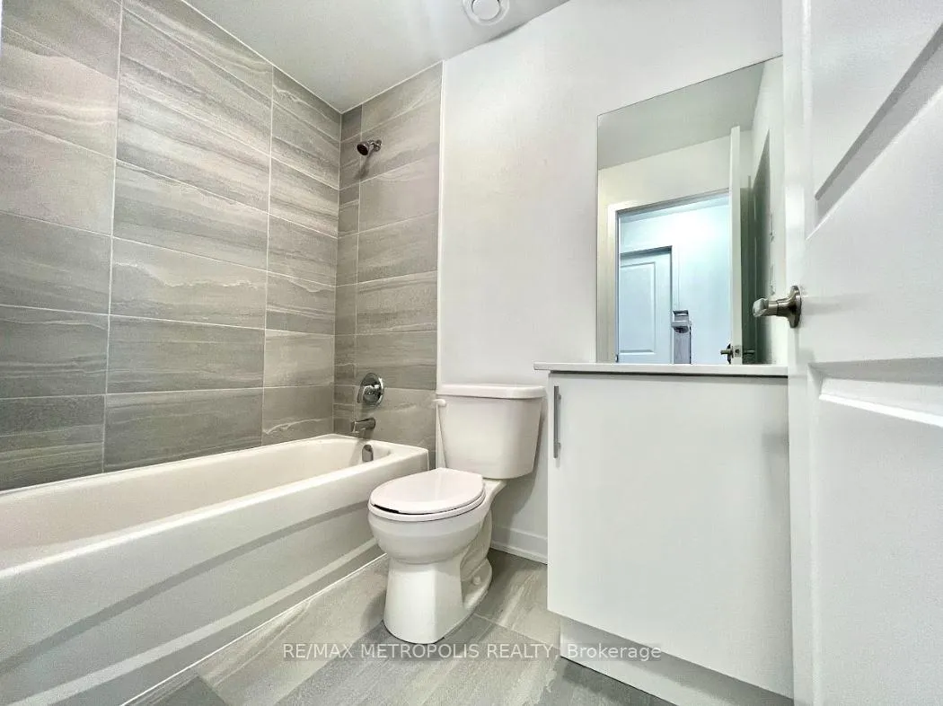 Photo 6 of Unit 3, 8 Marquette Avenue, Toronto, Englemount-Lawrence — HOMEH