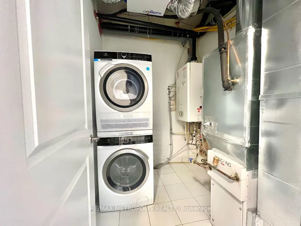 Photo 10 of Unit 3, 8 Marquette Avenue, Toronto, Englemount-Lawrence — HOMEH
