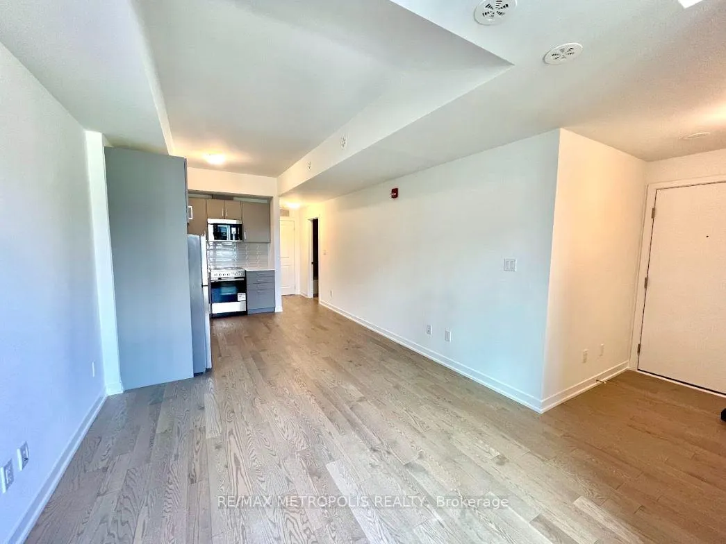 Photo 12 of Unit 3, 8 Marquette Avenue, Toronto, Englemount-Lawrence — HOMEH