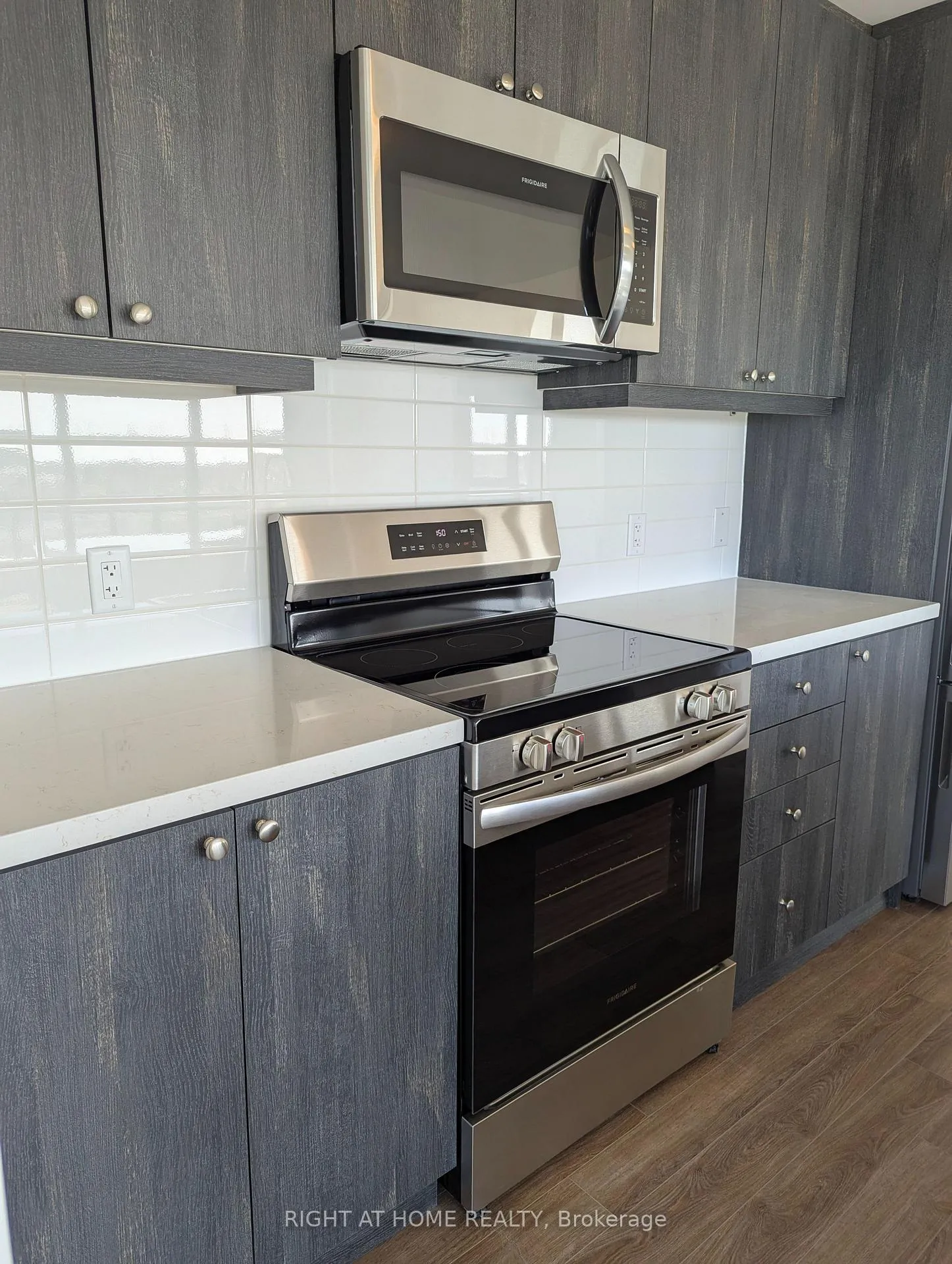 Photo 6 of Unit 1108, 55 Clarington Boulevard, Clarington, Bowmanville — HOMEH