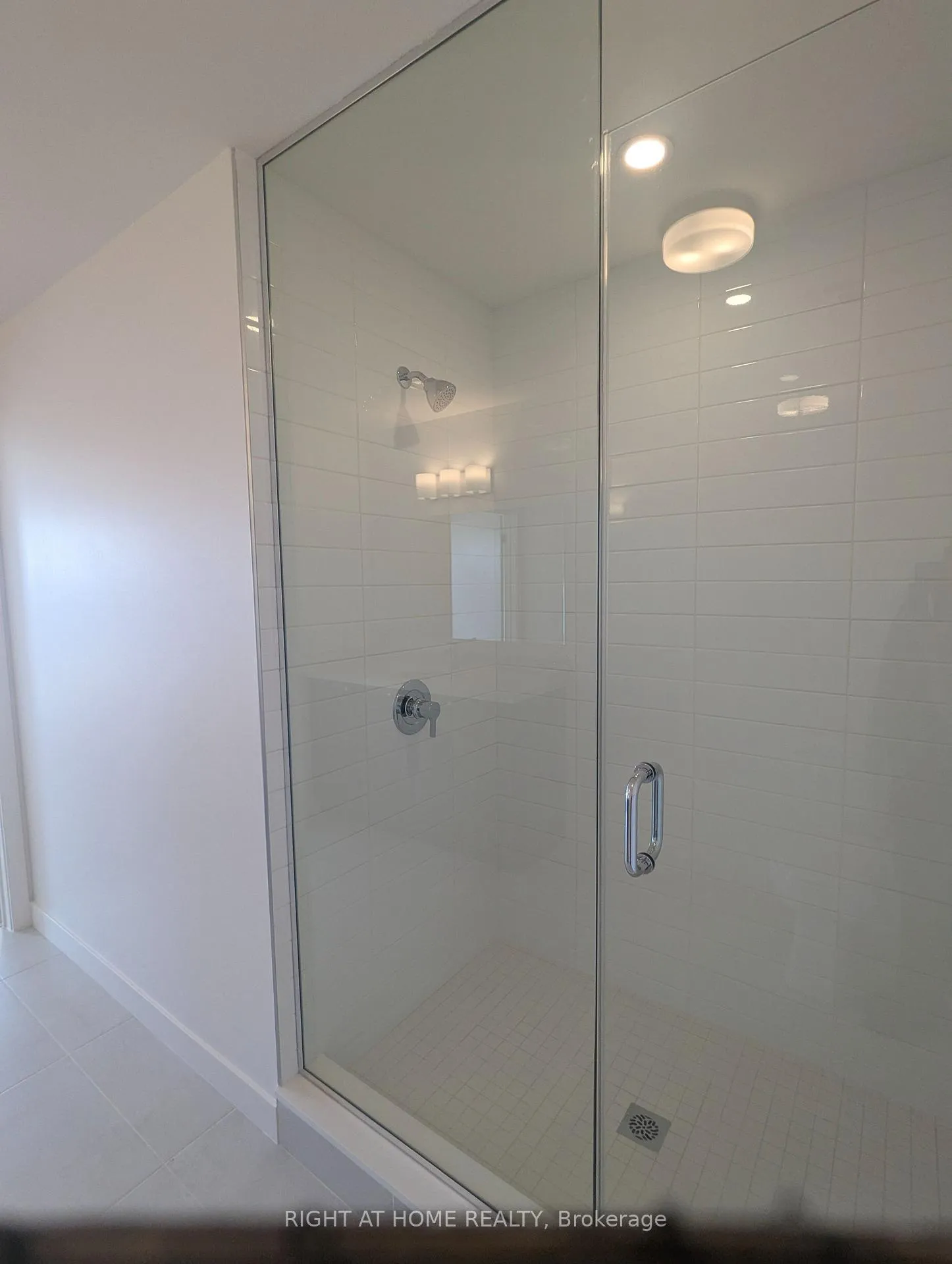 Photo 16 of Unit 1108, 55 Clarington Boulevard, Clarington, Bowmanville — HOMEH