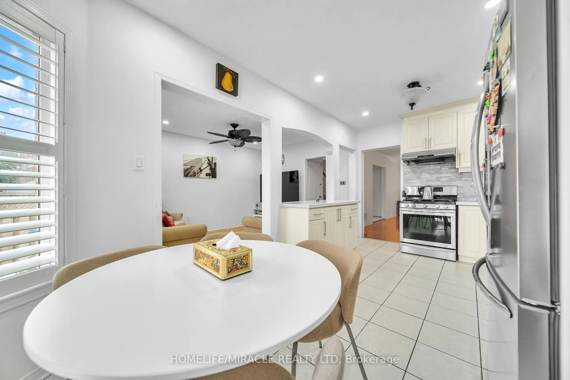 Photo 15 of 19 Culture Crescent, Brampton, Fletcher's Creek Village — HOMEH