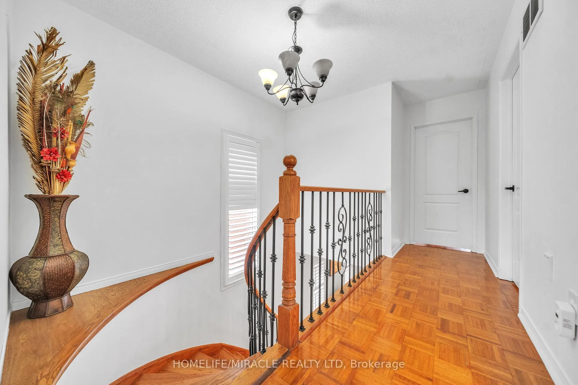 Photo 21 of 19 Culture Crescent, Brampton, Fletcher's Creek Village — HOMEH