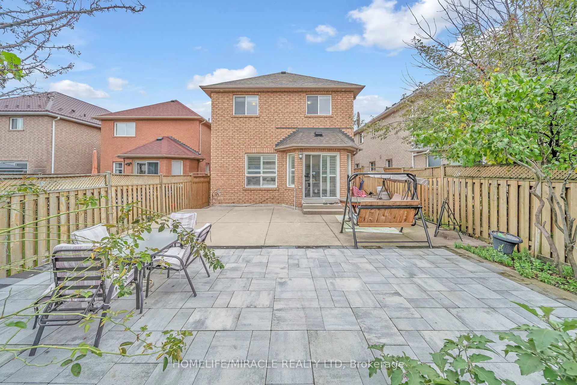 Photo 45 of 19 Culture Crescent, Brampton, Fletcher's Creek Village — HOMEH