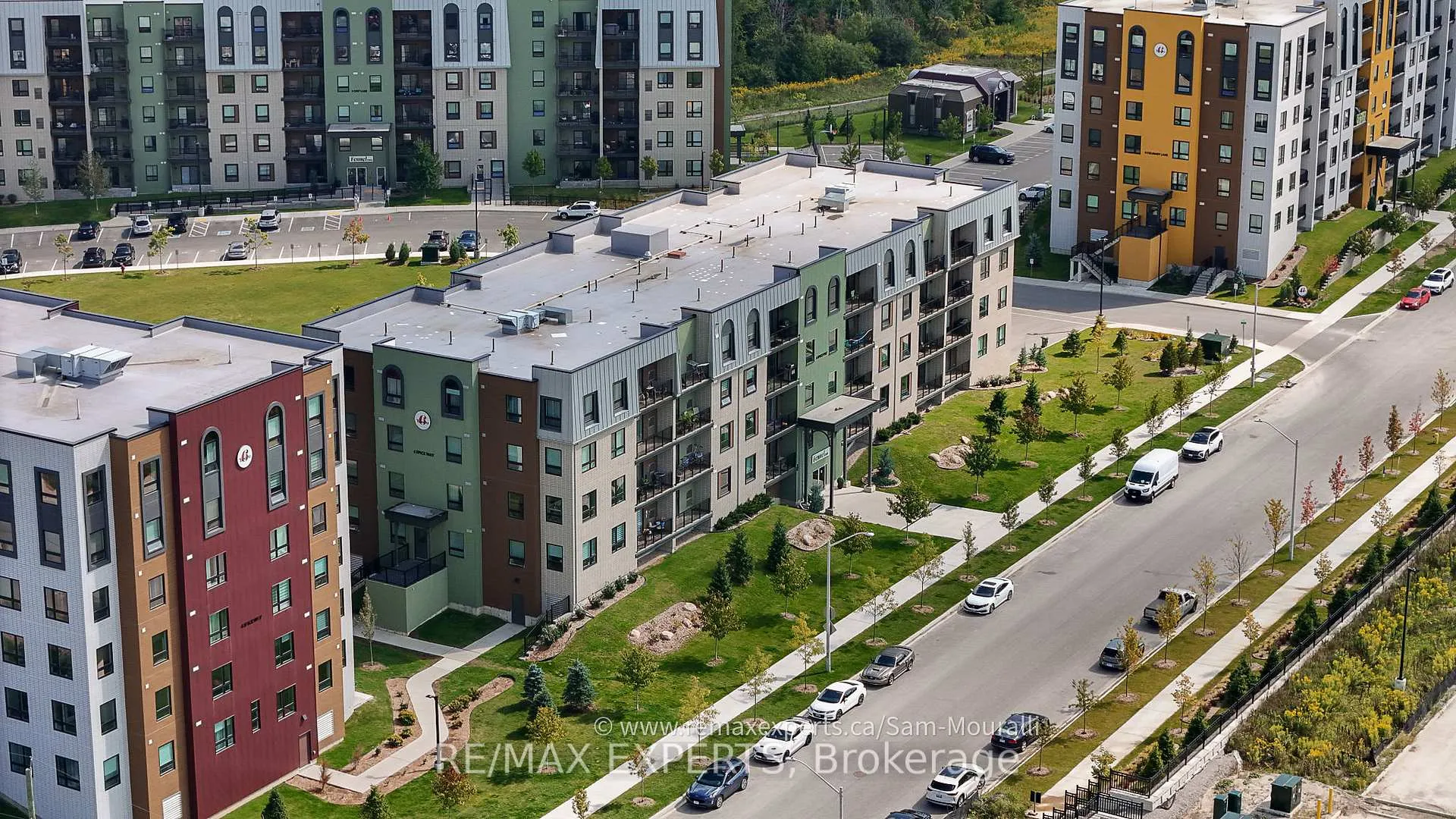 Photo 2 of Unit 207, 6 Spice Way, Barrie, Rural Barrie Southeast — HOMEH