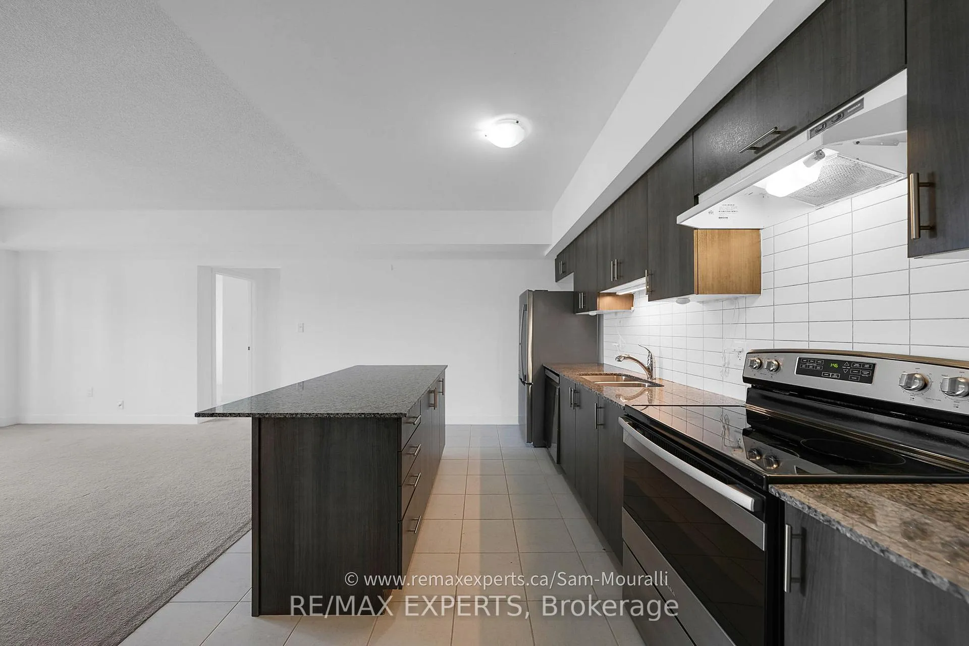 Photo 16 of Unit 207, 6 Spice Way, Barrie, Rural Barrie Southeast — HOMEH