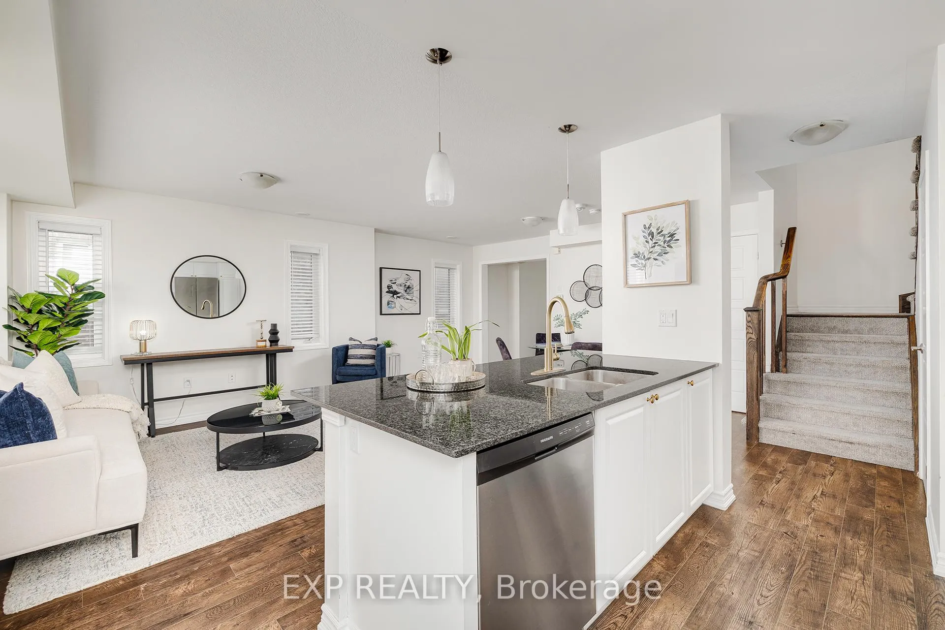 Photo 9 of 577 Goldenrod Lane, Kitchener, Rosenburg — HOMEH