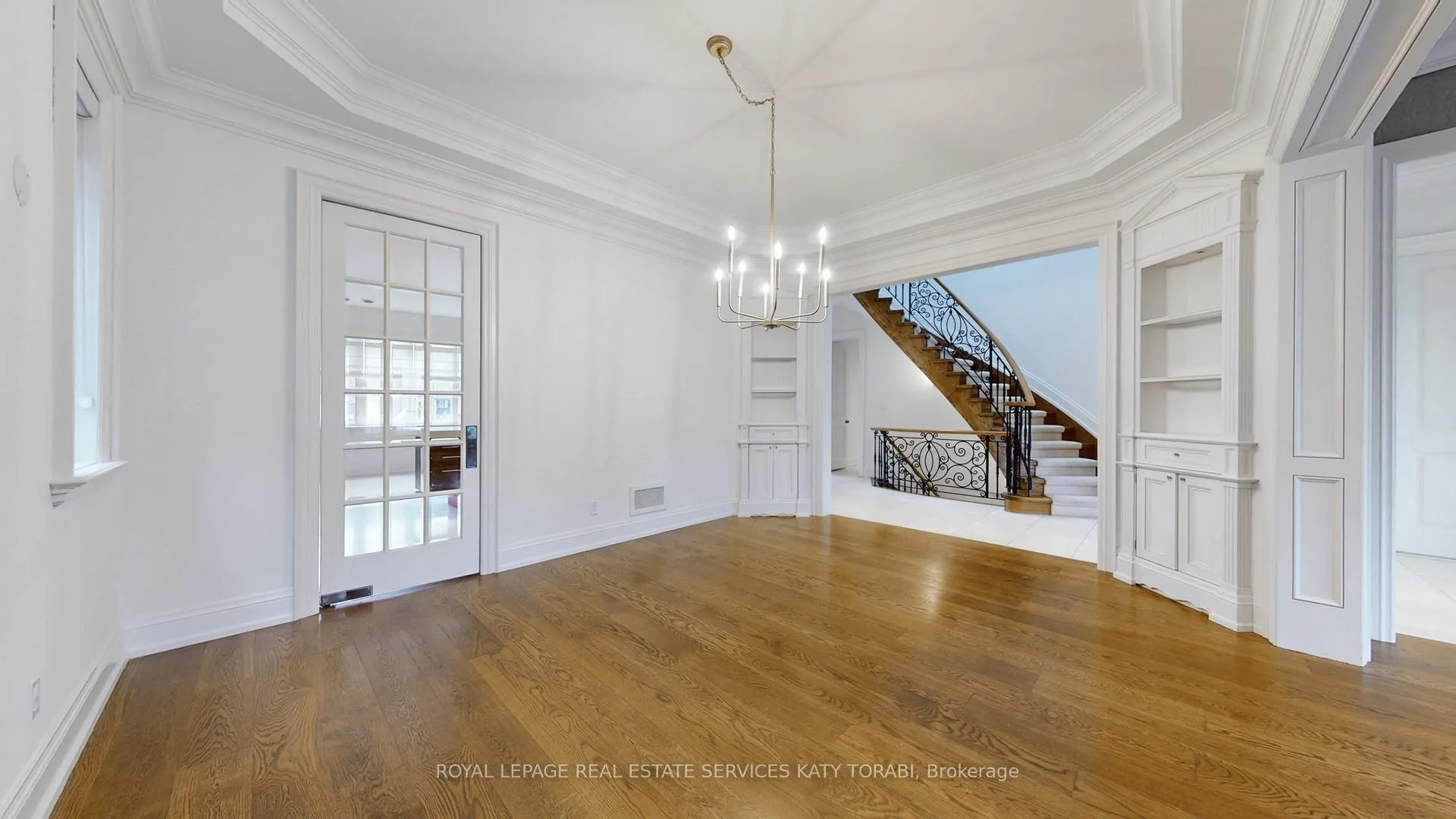 Photo 14 of 467 Cranbrooke Avenue, Toronto, Bedford Park-Nortown — HOMEH