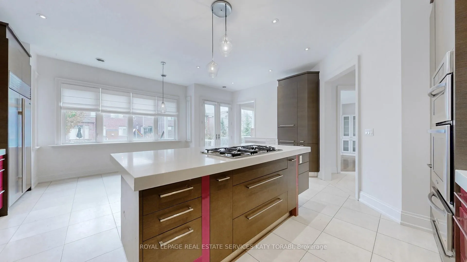 Photo 23 of 467 Cranbrooke Avenue, Toronto, Bedford Park-Nortown — HOMEH