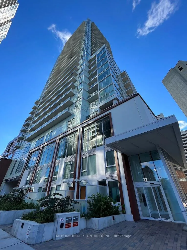 Front of Unit 402, 33 Helendale Avenue